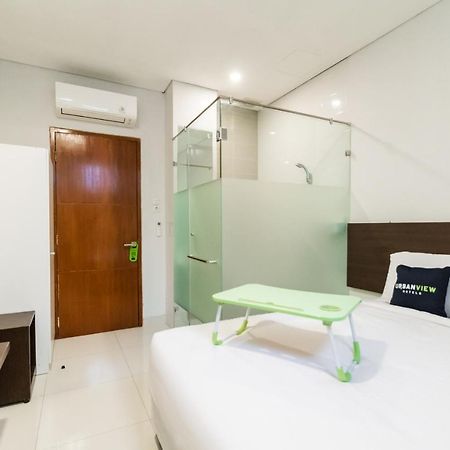 Urbanview Hotel Casa Kota Mangga Besar Jakarta Exterior photo